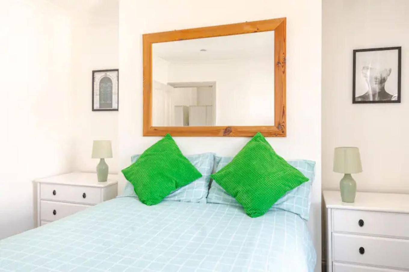 Castle View 2 Bedroom Apartment In Town Centre Гастингс Экстерьер фото